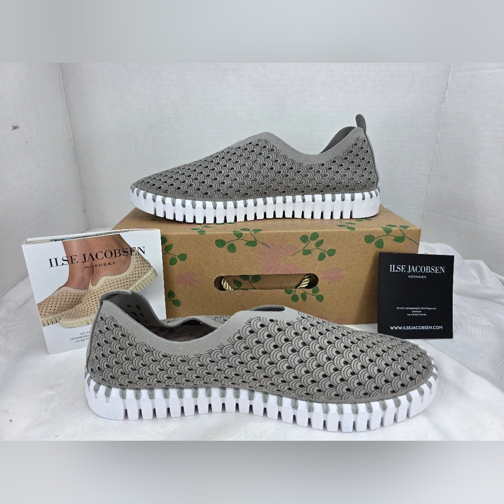 ILSE JACOBSEN HORNBÆK Sneaker Grey Tulip 139 Size 41, 10 to 10.5 NEW!